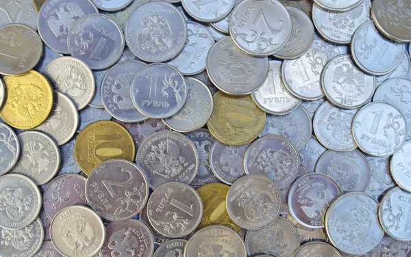 Placer de diferentes monedas. selección de monedas para la colección. Rublo, un centavo Imagen de stock