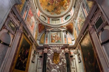 Lucca, İtalya, 04 Haziran 2016: iç mekanlar ve mimari detaylar san Frediano bazilika, 04 Haziran 2016 Lucca, Toskana, İtalya