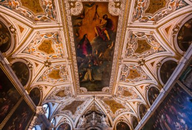 Venedik, İtalya, 25 Nisan 2018: iç mekanlar ve mimari detaylar San Giovanni e Paoli Kilisesi, 25 Nisan 2018, Venedik, İtalya