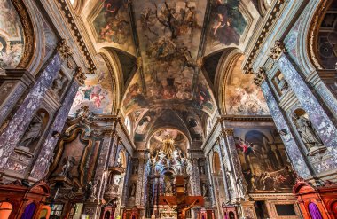 Venedik, İtalya, 25 Nisan 2018: iç mekanlar ve mimari detaylar Santa Maria di Nazareth Kilisesi, 25 Nisan 2018, Venedik, İtalya