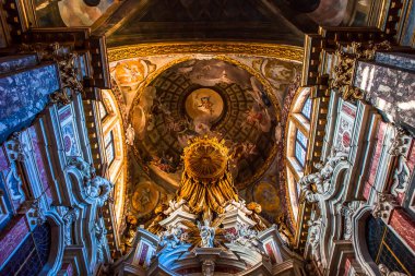 Venedik, İtalya, 25 Nisan 2018: iç mekanlar ve mimari detaylar Santa Maria di Nazareth Kilisesi, 25 Nisan 2018, Venedik, İtalya