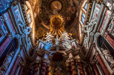 Venedik, İtalya, 25 Nisan 2018: iç mekanlar ve mimari detaylar Santa Maria di Nazareth Kilisesi, 25 Nisan 2018, Venedik, İtalya