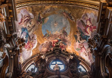 Venedik, İtalya, 25 Nisan 2018: iç mekanlar ve mimari detaylar Santa Maria di Nazareth Kilisesi, 25 Nisan 2018, Venedik, İtalya