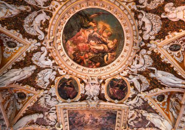 Venedik, İtalya, 21 Nisan 2018: iç mekanlar ve doge Sarayı, 21 Nisan 2018, Venedik, İtalya'nın mimari detaylar