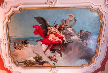 Venedik, İtalya, 22 Nisan 2018: iç dekor, tavan ve fresk Ca'Rezzonico Sarayı, 22 Nisan 2018, Venedik, İtalya