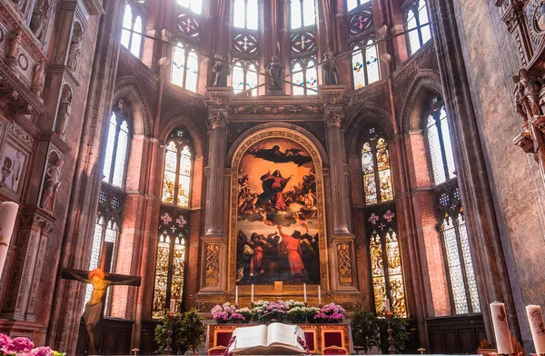 意大利威尼斯 2018年4月22日 大教堂的内部和细节圣玛丽亚嘉兰工会 Frari 2018年4月22日 在意大利威尼斯 — 图库照片