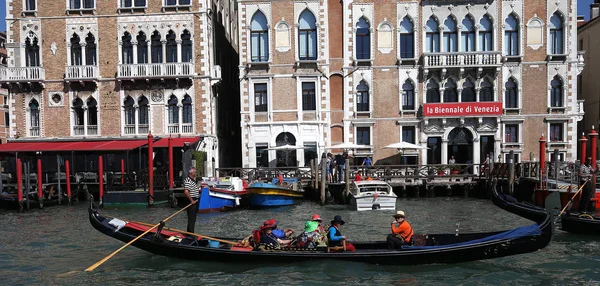 Venise Italie Avril 2018 Gondole Sur Grand Canal Avril 2018 — Photo