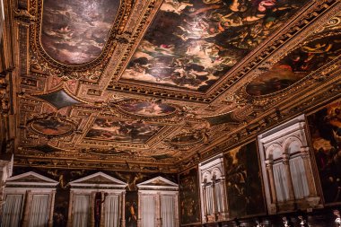 Venedik, İtalya, 22 Nisan 2018: scuola grande di san rocco, 22 Nisan 2018, Venedik, İtalya, mimari detais