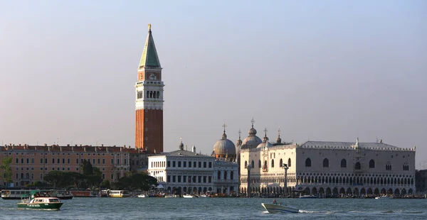 Venise Italie Avril 2018 Détais Architecturaux Des Palais Sur Grand — Photo