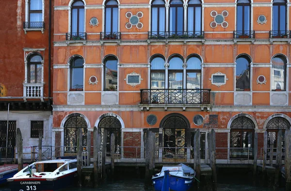 Venecia Italia Abril 2018 Detais Arquitectónicos Palacios Sobre Gran Canal — Foto de Stock