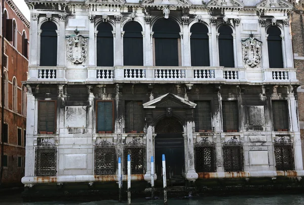 Venice Itália Abril 2018 Detais Arquitetônicos Palácios Grande Canal Abril — Fotografia de Stock