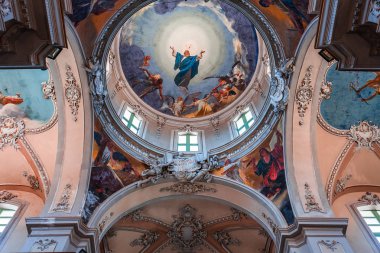 Catania, Sicilya, İtalya, 10 Haziran 2018: iç mekanlar ve freskleri Bazilikası collegiata della kilise, 10 Haziran 2018, Catania, Sicilya, İtalya