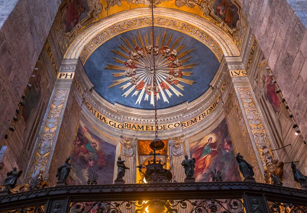 Catania, Sicilya, İtalya, 12 Haziran 2018: iç mekanlar ve freskleri Bazilikası duomo Kilisesi, 12 Haziran 2018, Catania, Sicilya, İtalya