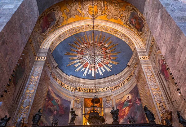 Catania, Sicilya, İtalya, 12 Haziran 2018: iç mekanlar ve freskleri Bazilikası duomo Kilisesi, 12 Haziran 2018, Catania, Sicilya, İtalya