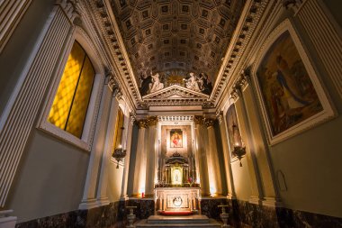 Acireale, Sicilya, İtalya, 11 Haziran 2018: iç Ayrıntılar ve freskleri katedralde, 11 Haziran 2018, Acireale, Sicilya, İtalya