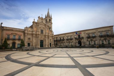 Acireale, Sicilya, İtalya, 13 Haziran 2018: Piazza del duomo, 13 Haziran 2018, Acireale, Sicilya, İtalya