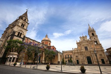 Acireale, Sicilya, İtalya, 13 Haziran 2018: Piazza del duomo, 13 Haziran 2018, Acireale, Sicilya, İtalya
