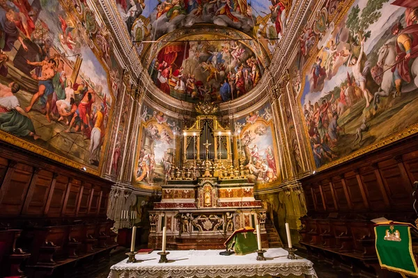 Acireale, Sicilya, İtalya, 11 Haziran 2018: San Sebastiano kilisede, freskleri ayrıntıları, 11 Haziran 2018, Acireale, Sicilya, İtalya