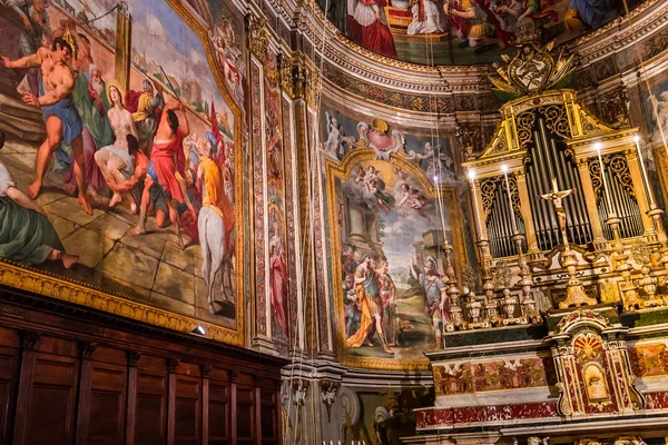 Acireale, Sicilya, İtalya, 11 Haziran 2018: San Sebastiano kilisede, freskleri ayrıntıları, 11 Haziran 2018, Acireale, Sicilya, İtalya