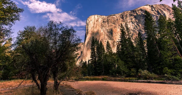 Světoznámá Horolezecká Stěna Capitan Yosemitský Národní Park Kalifornie Usa — Stock fotografie