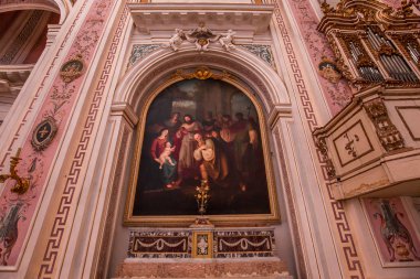 Noto, Sicilya, İtalya, 16 Haziran 2018: iç San Salvatore kilise, 16 Haziran 2018, Noto, Sicilya, İtalya