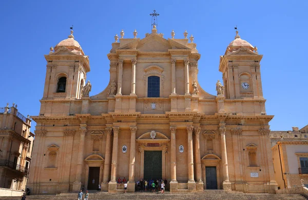 Noto Sicilie Italië Juni 2018 Buitenkant Van Basiliek Duomo Kerk — Stockfoto