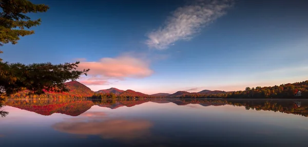 Vista Lac Superieur Laurentides Mont Tremblant Quebec Canadá — Fotografia de Stock