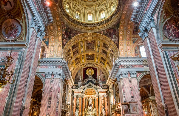 Chiesa Barroco del Gesu Nuovo, Napoli, Italia — Foto Stock