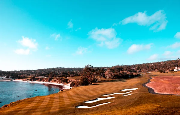 Campo de golfe litoral na Califórnia — Fotografia de Stock