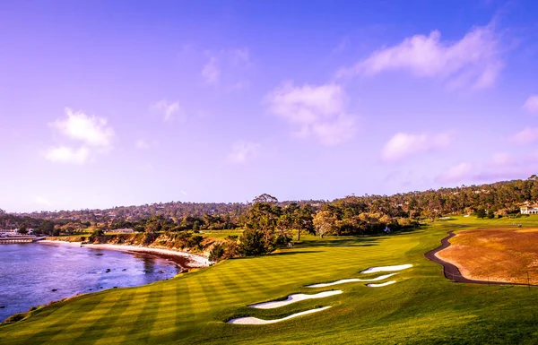 Kustlijn golfbaan in Californië — Stockfoto