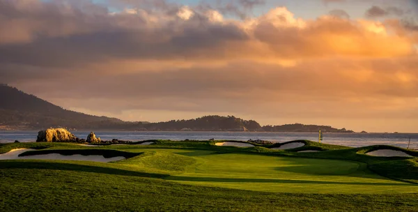 Coastline golf course in California — Stock Photo, Image