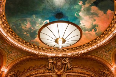 Paris Opera Comique, iç ve detaylar