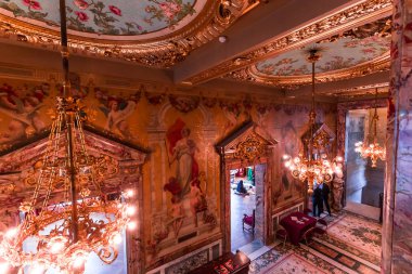 Paris Opera Comique, iç ve detaylar