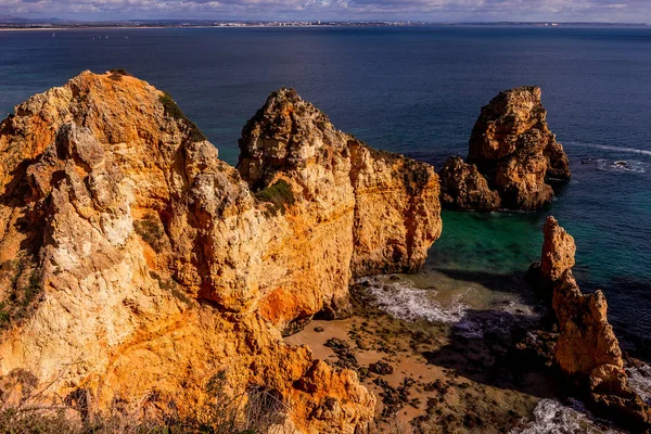 Ponta da Piedade kayalıkları, Algarve, Portekiz — Stok fotoğraf