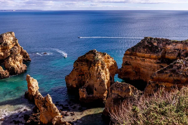 Ponta da Piedade kayalıkları, Algarve, Portekiz — Stok fotoğraf