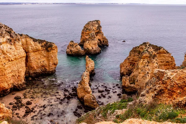 Ponta da Piedade kayalıkları, Algarve, Portekiz — Stok fotoğraf