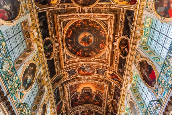 Fontainebleau France Duben Kaple Nejsvětější Trojice Hradě Fontainebleau Francie Dubna — Stock fotografie