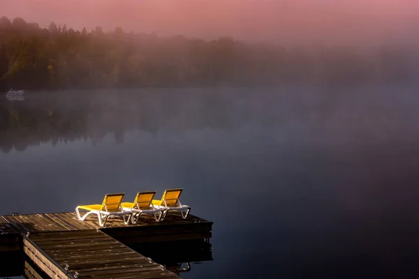 Dock på Lac-Superieur, Mont-tremblant, Quebec, Kanada — Stockfoto