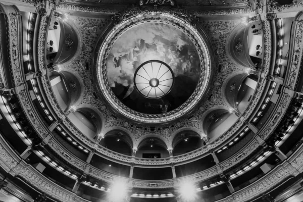 Operní comique Paříž, interiéry a podrobnosti — Stock fotografie