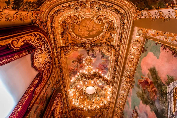 Оперный комик Парижа, интерьеры и детали — стоковое фото