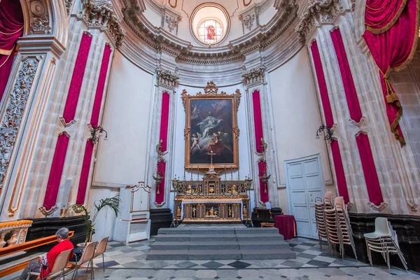 Duomo kilisesinin iç mekanları, Ragusa, Sicilya, İtalya — Stok fotoğraf