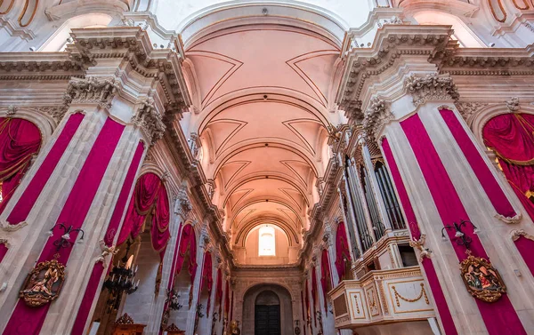 Interiors of Duomo church, Ragusa, sicily, Italy — Stock Photo, Image