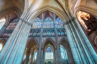 Katedralin iç mekanları, Troyes, Fransa