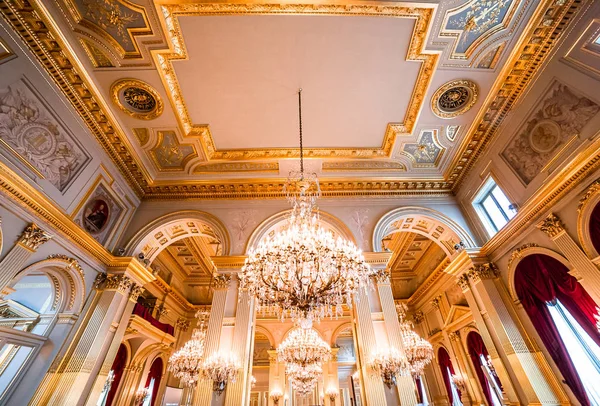内部的皇家宫殿，布鲁塞尔，比利时 — 图库照片