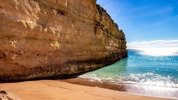 Пляж senhora da rocha, Алгарве, Португалия — стоковое фото