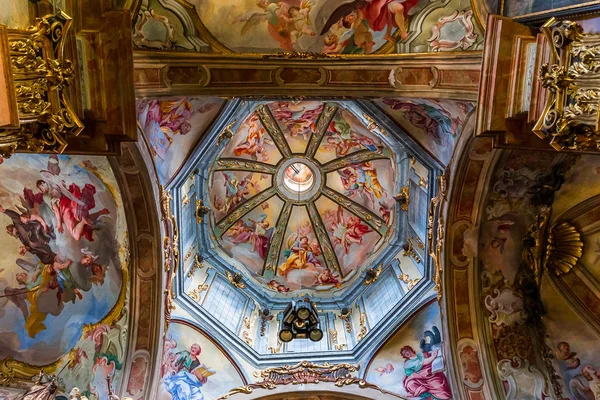 Βασιλική Ντι Όρτα, Όρτα σαν Τζούλιο, Ιταλία — Φωτογραφία Αρχείου