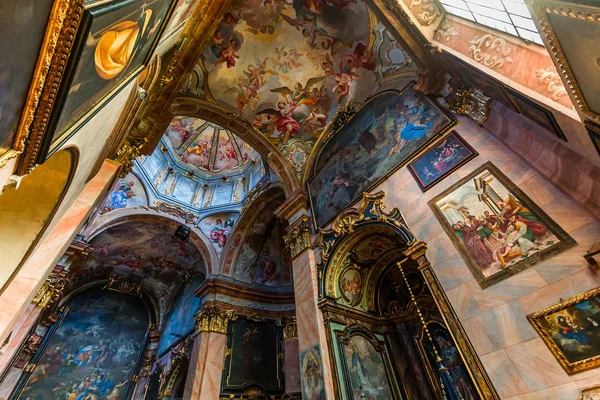 Basilica di Orta, Orta san Giulio, İtalya