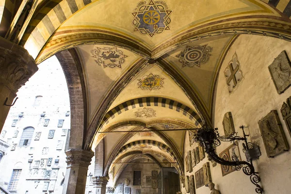Bargello, Floransa, İtalya iç ve ayrıntıları