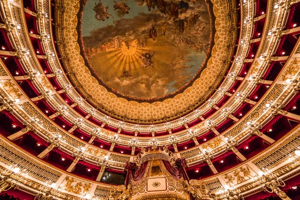 Teatro di San Carlo, casa de ópera de Nápoles — Fotografia de Stock