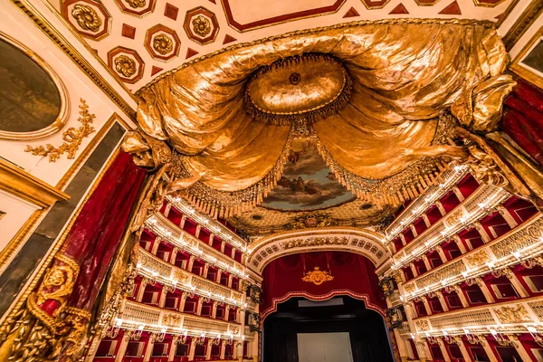 Театр ді Сан Карло, Неаполь оперний театр — стокове фото
